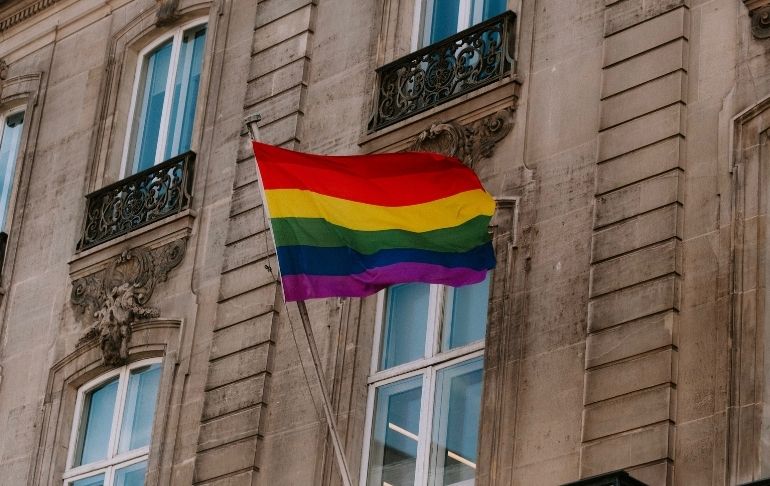 Portada: Bélgica: castigarán con cárcel las "terapias de conversión" de personas LGTB