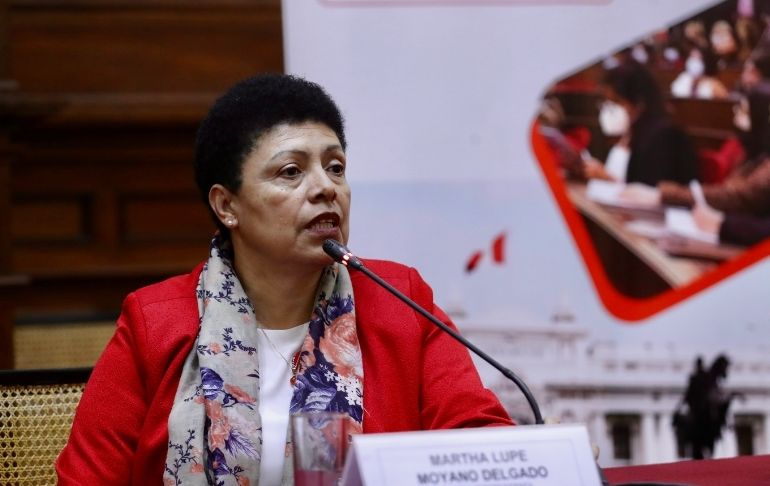 Portada: Martha Moyano afirma que si no consiguen vacar a Pedro Castillo hablarán sobre el "recorte del mandato"