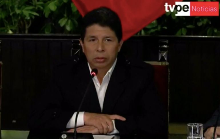 Pedro Castillo ataca a Patricia Benavides ante prensa extranjera: "Hoy tenemos una Fiscalía política"