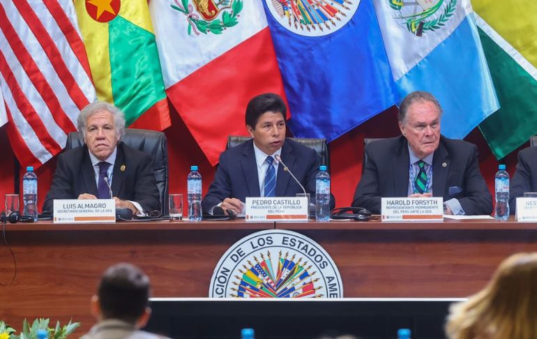 Castillo lee discurso populista en inauguración de asamblea de OEA: "Hay concentración de riqueza en manos de pocas familias"