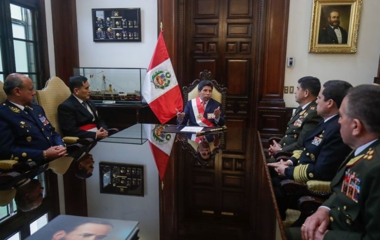 Pedro Castillo se reunió con comandantes generales de las Fuerzas Armadas