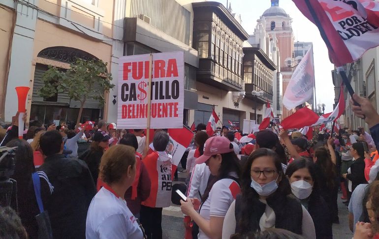 Reacciona Perú: ciudadanos llegaron hasta la plaza San Martín para protestar en contra de Pedro Castillo