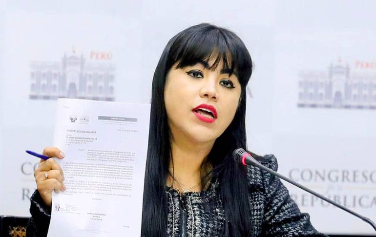 Portada: Vivian Olivos: "Castillo viajó a Chiclayo junto a otros familiares sin tener actividad oficial"