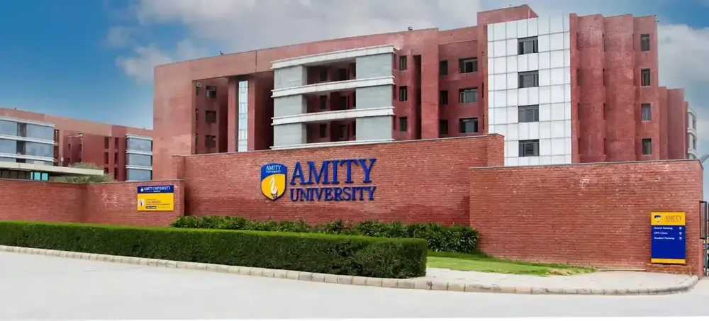 Indian university campus and students