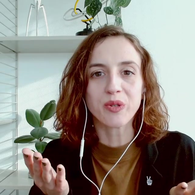 Screenshot of Lovies 7 Word Speech from Moooi Paper Play