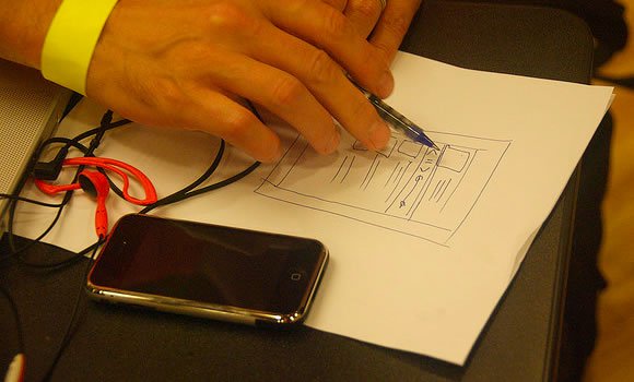 Sketching iPhone iOS App interface design - featured image