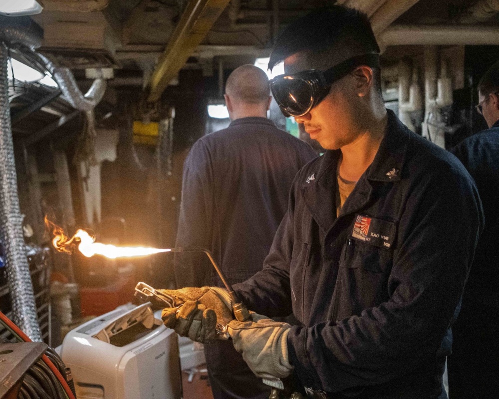 Warren sailor serves on the USS Ashland | Corp! Magazine