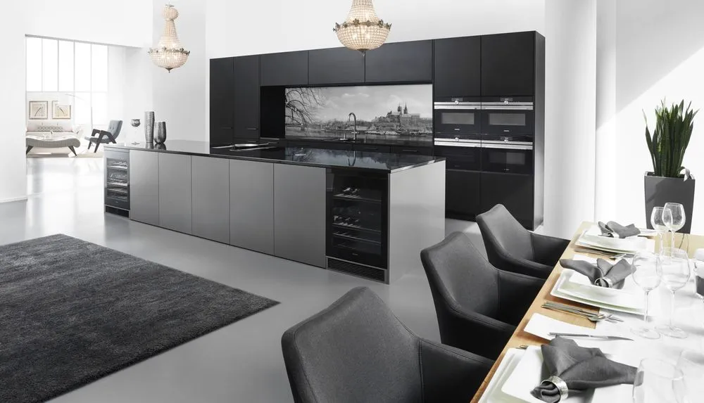 Elegante Küche in schwarz