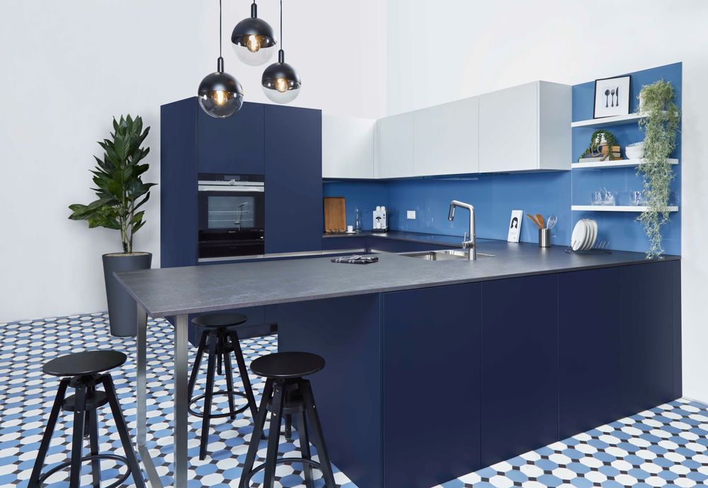 Küche indigoblau