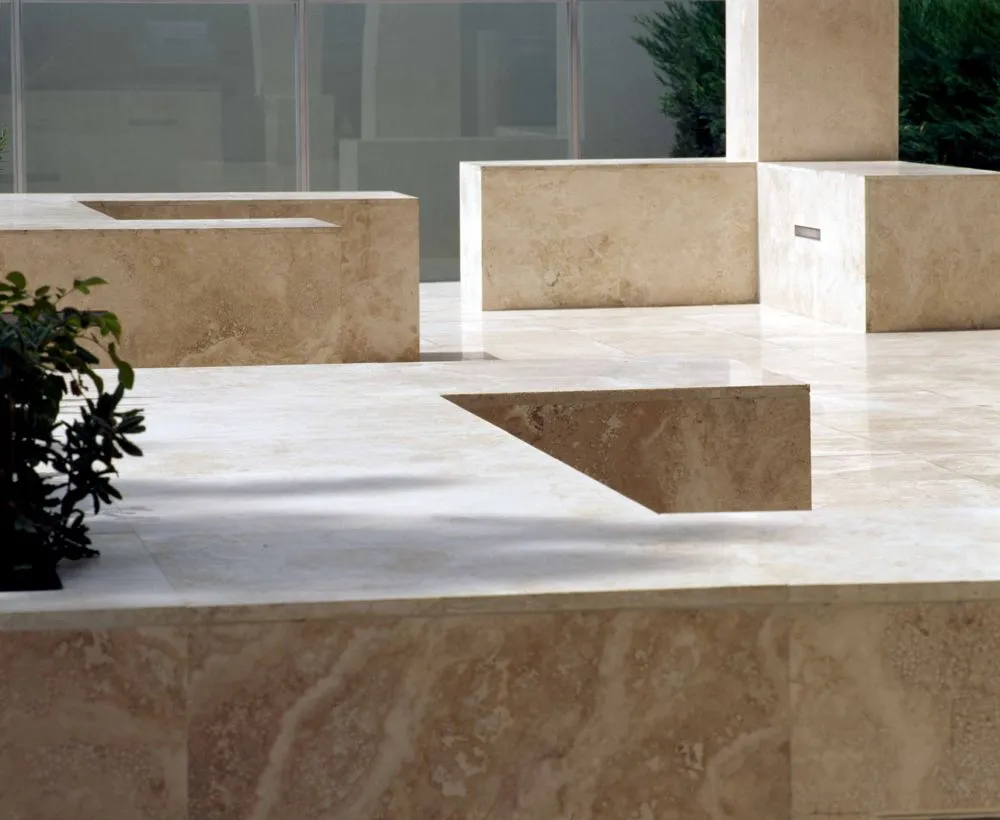 TRAVERTIN Boden Outdoor (3).jpg