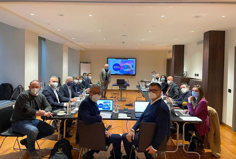 Experience sharing between CSI companies