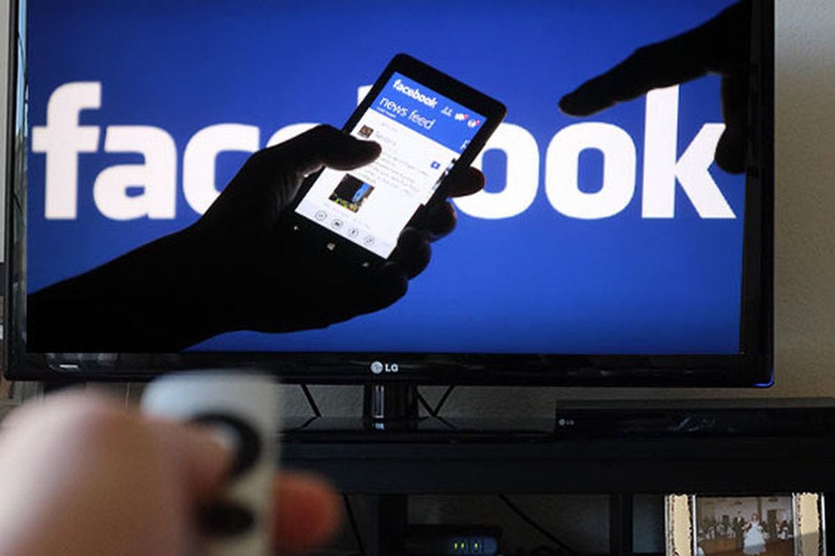 This picture shows marketers how Facebook users can watch videos on the Facebook TV app.