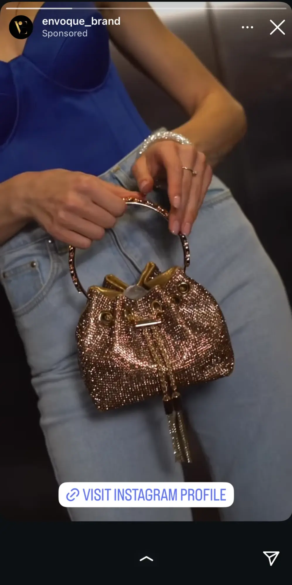 This image shows an example of an Instagram story of envoque_brand