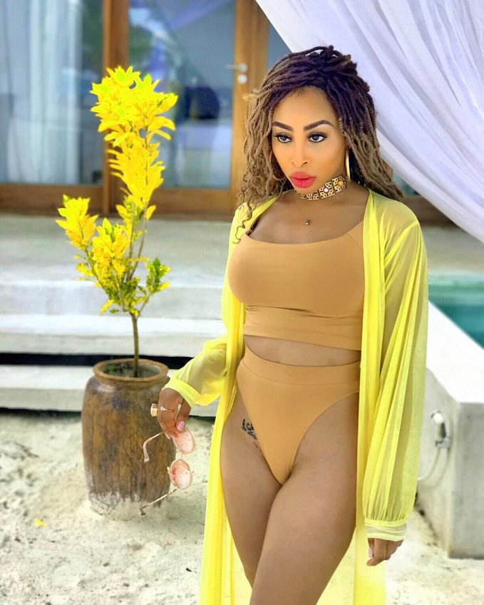 Khanyi Mbau0 Zkhiphani