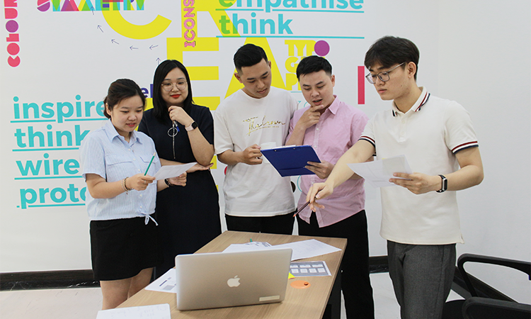 Lollypop Vietnam team