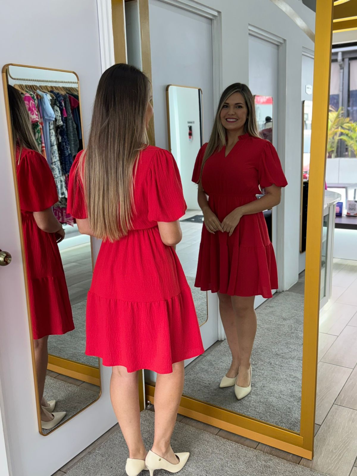 Red Solid Dress with Ruffled V Neck (Talla S) thumbnail