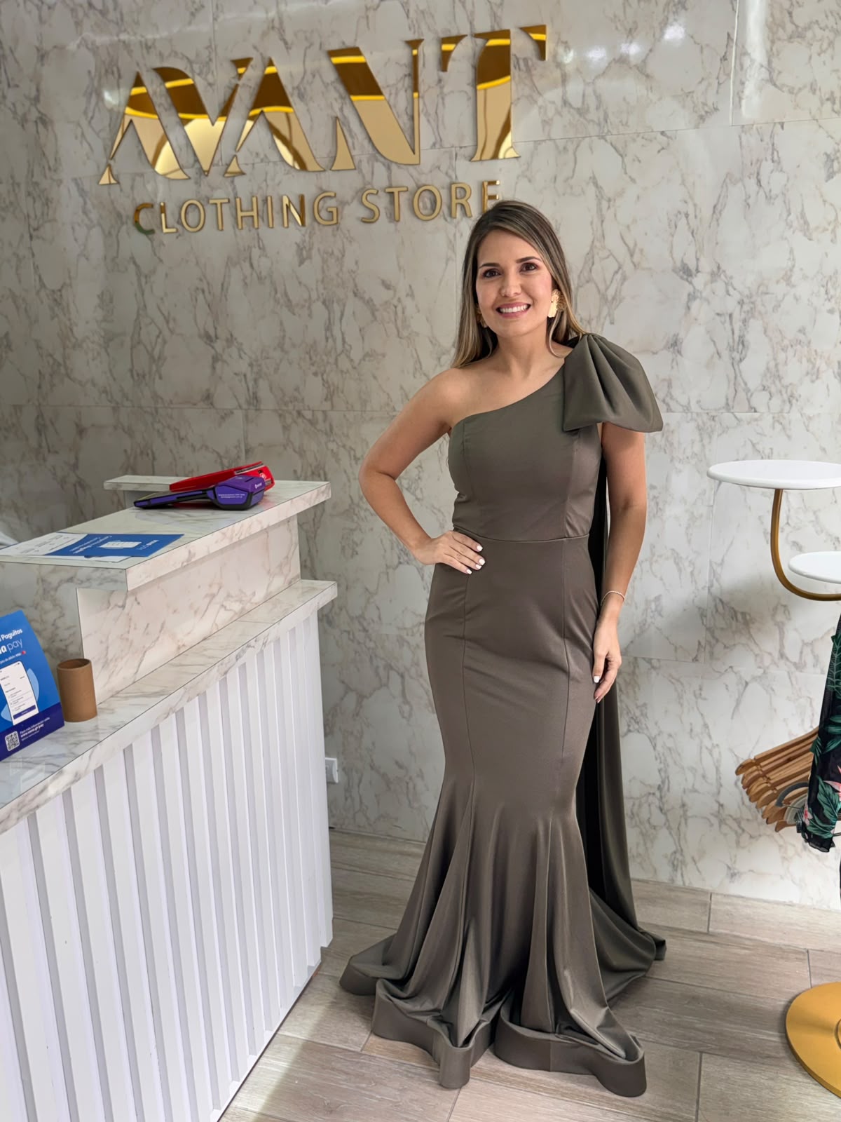 Olive One Should Bow Maxi Dress (Talla M) thumbnail