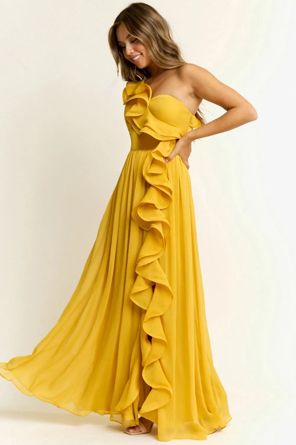 Mustard Elegant Maxi Dress with Ruffles (Talla S) thumbnail