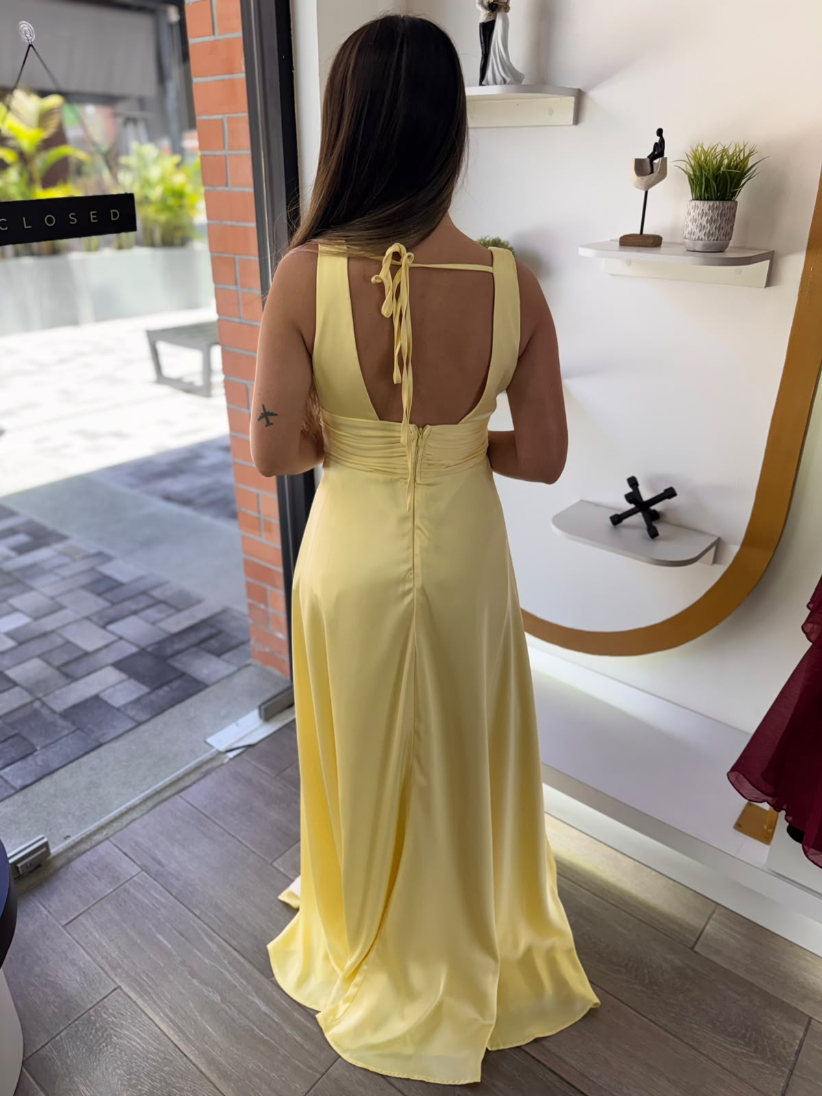 Butter Yellow Elegant V-neck Maxi Dress (Talla M) thumbnail
