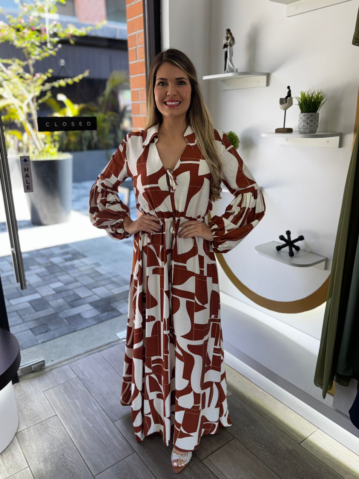 Ivory Long Sleeve Tie Front Chest Maxi Dress (Talla S)