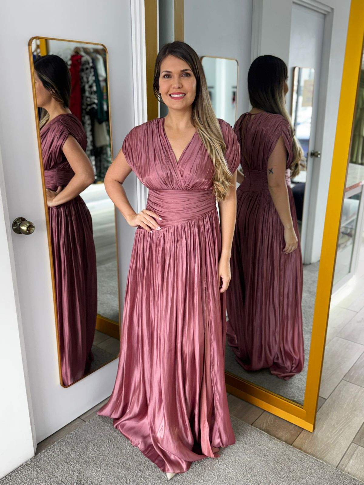 Marsala Elegant Pleated Maxi Dress (Talla M)