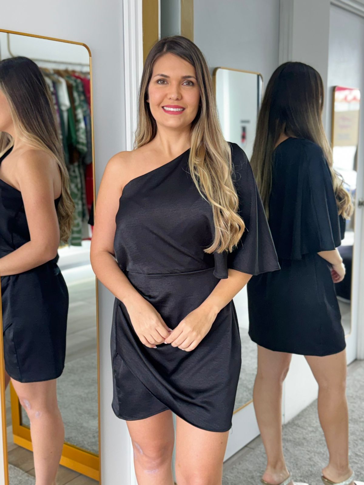 Black Washed Crepe Satin One Sleeve Bodycon Dress (Talla L