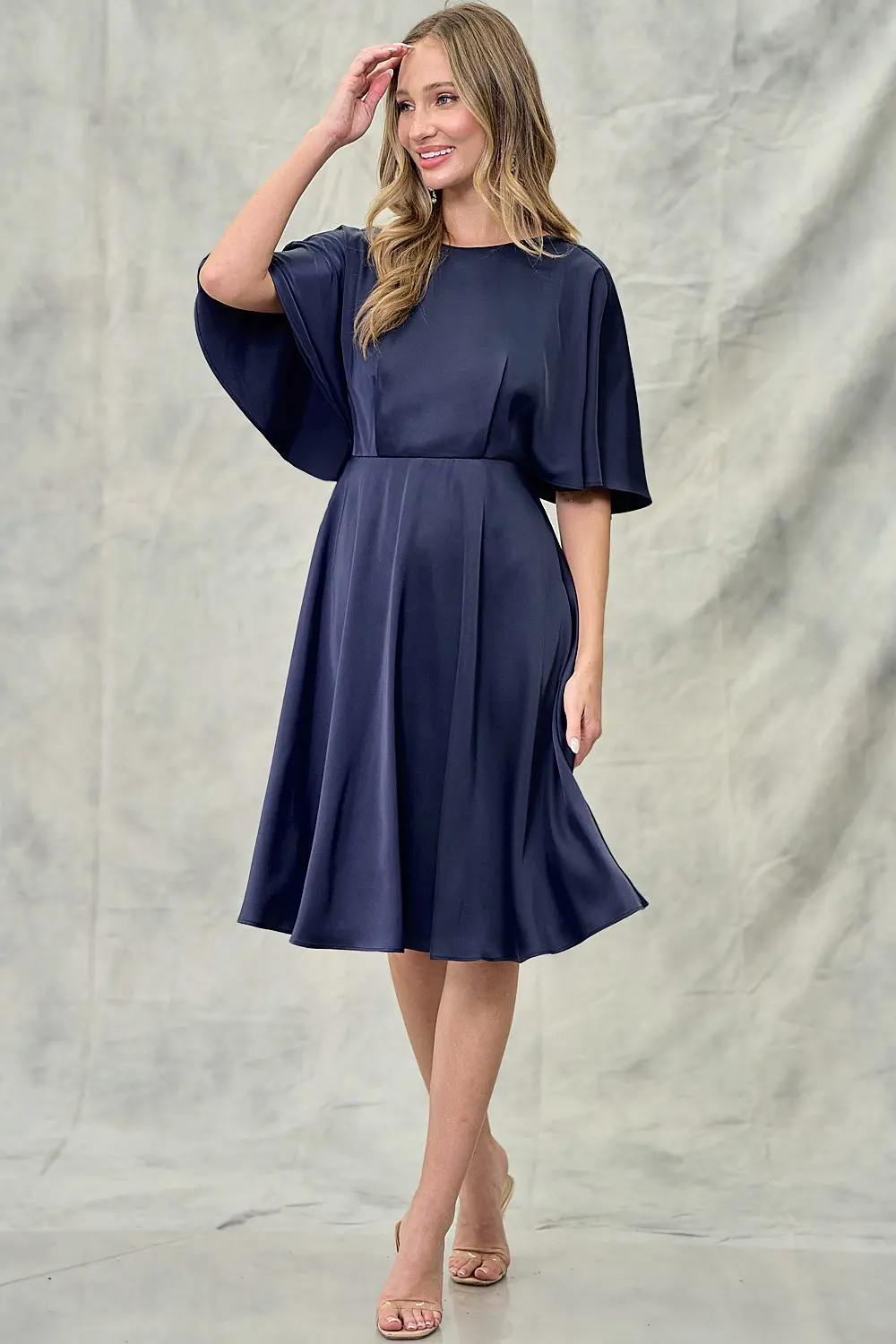 Navy Satin V-Backout Midi Dress (Talla L) thumbnail