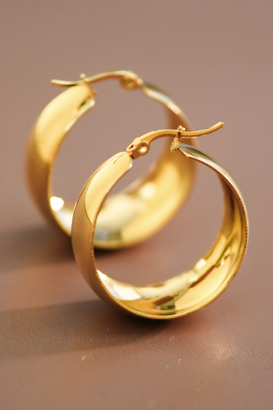 Aros de acero inoxidable con baño de oro de 18K, Redondos