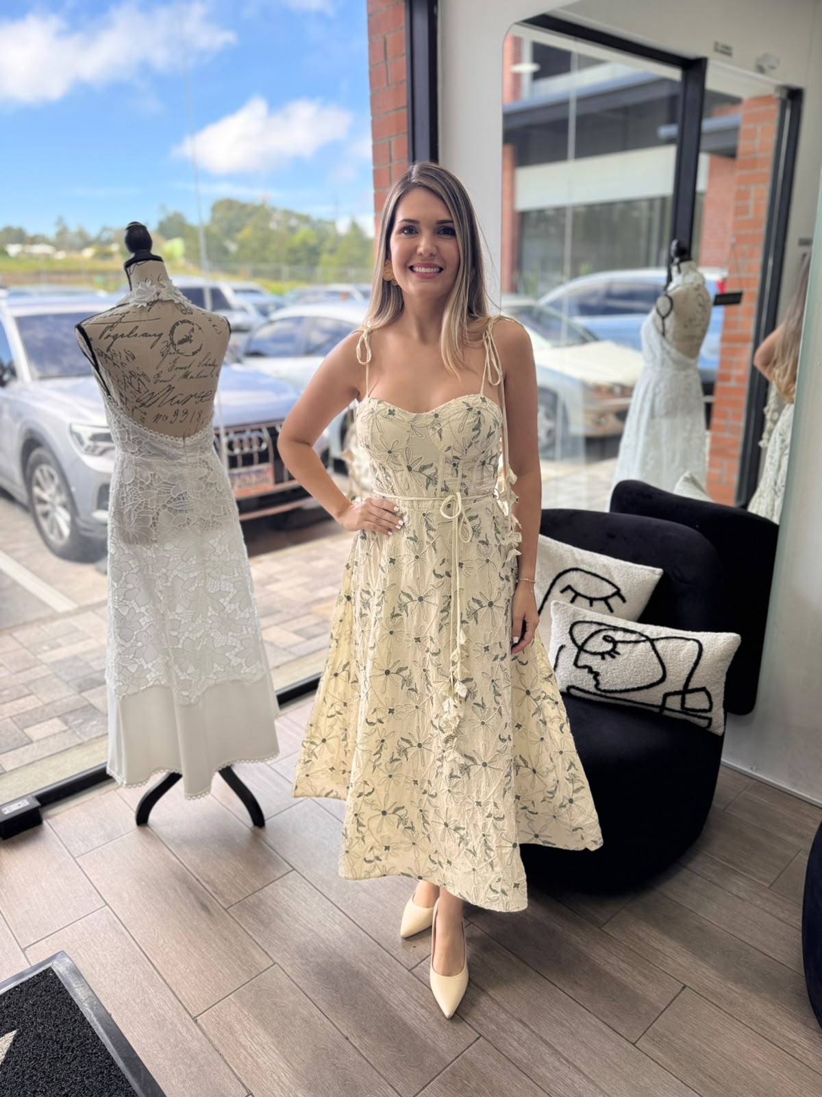 Cream Tie-shoulder Midi Dress (Talla S) thumbnail