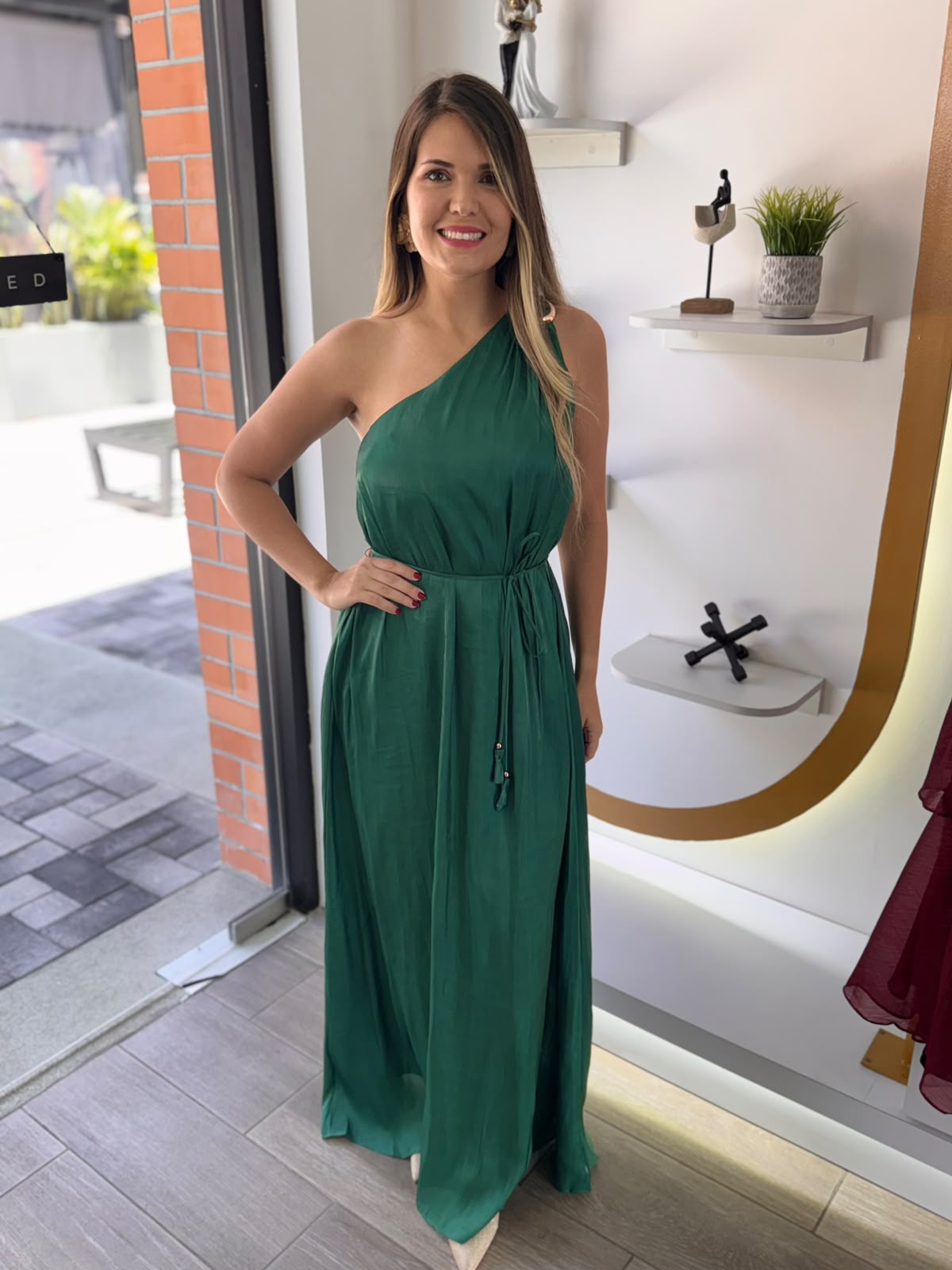 Hunter Green One Shoulder Metallic Trim Maxi Dress (Talla M)