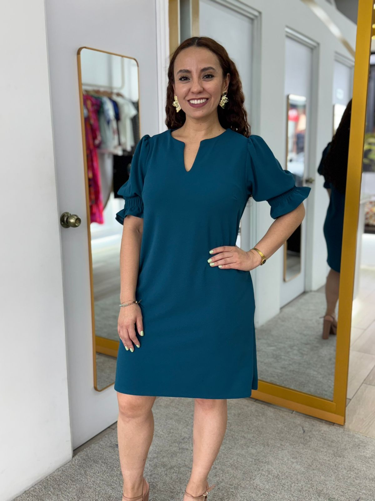 Teal Solid Shift Dress V slash neckline (Talla S)