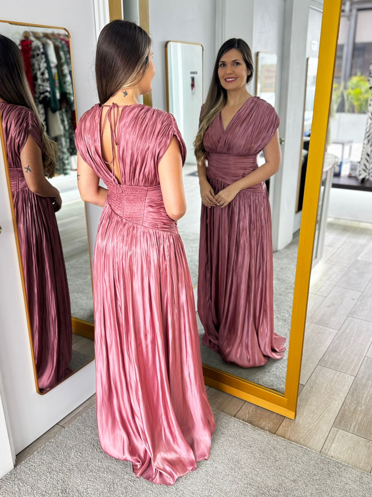 Marsala Elegant Pleated Maxi Dress (Talla L) thumbnail