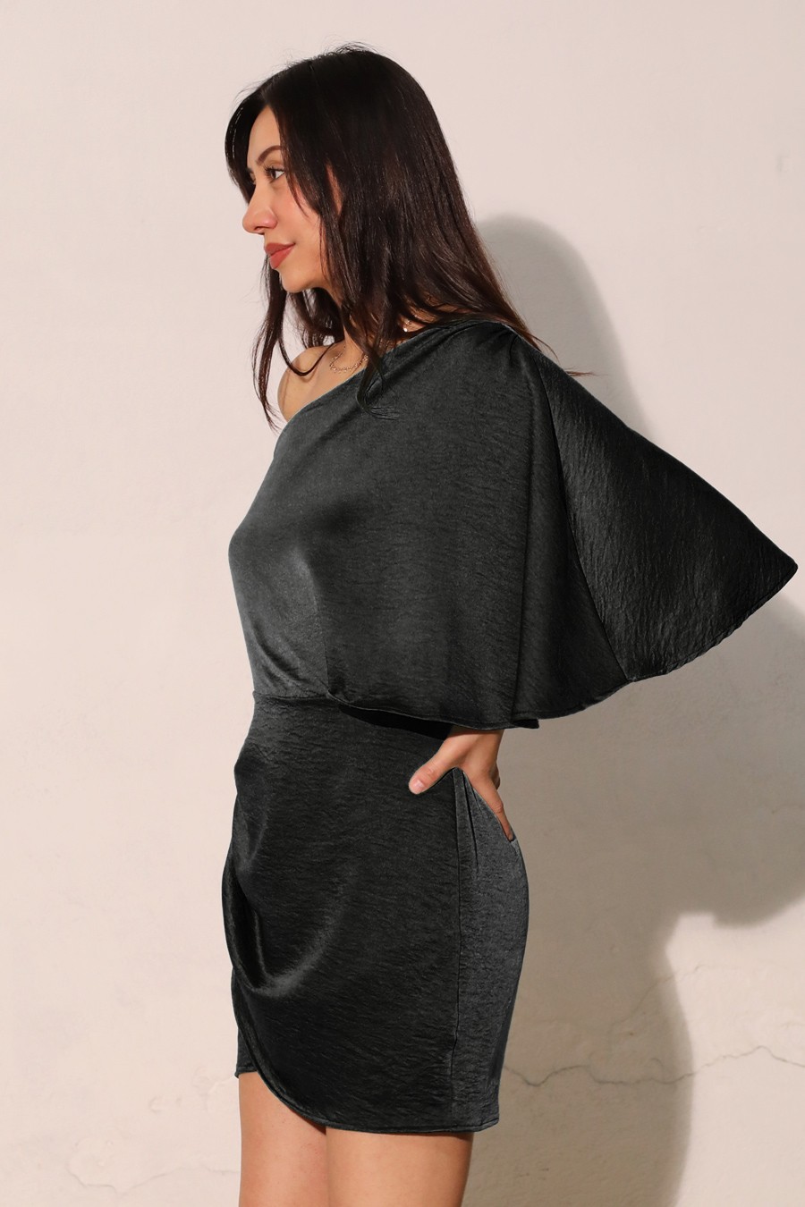 Black Washed Crepe Satin One Sleeve Bodycon Dress (Talla S) thumbnail