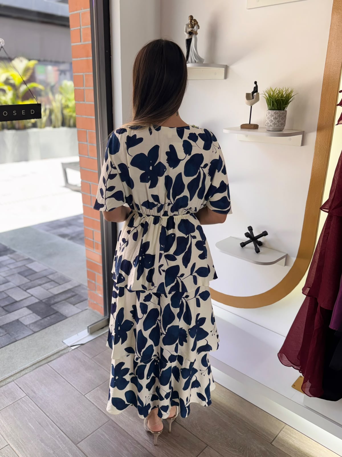Navy Floral Loose Fit Ruffle Tiered Midi Dresses (Talla L) thumbnail