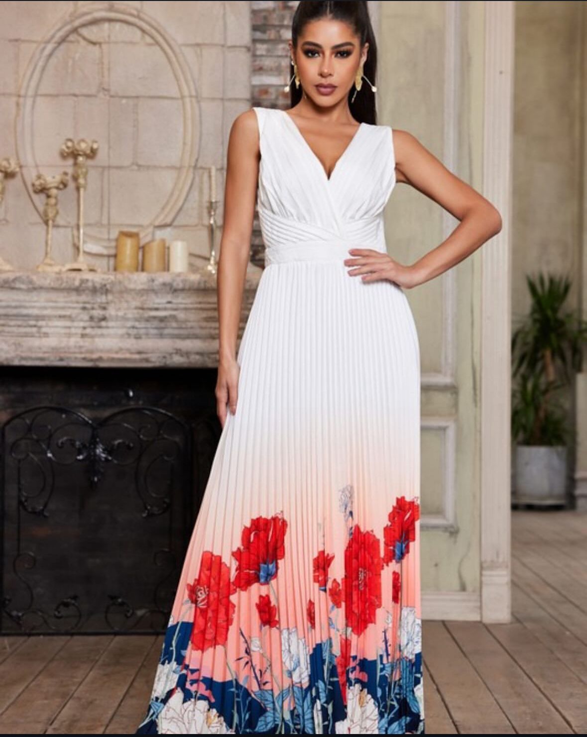 Pleated maxi dress with floral print on the bottom (Talla S) thumbnail