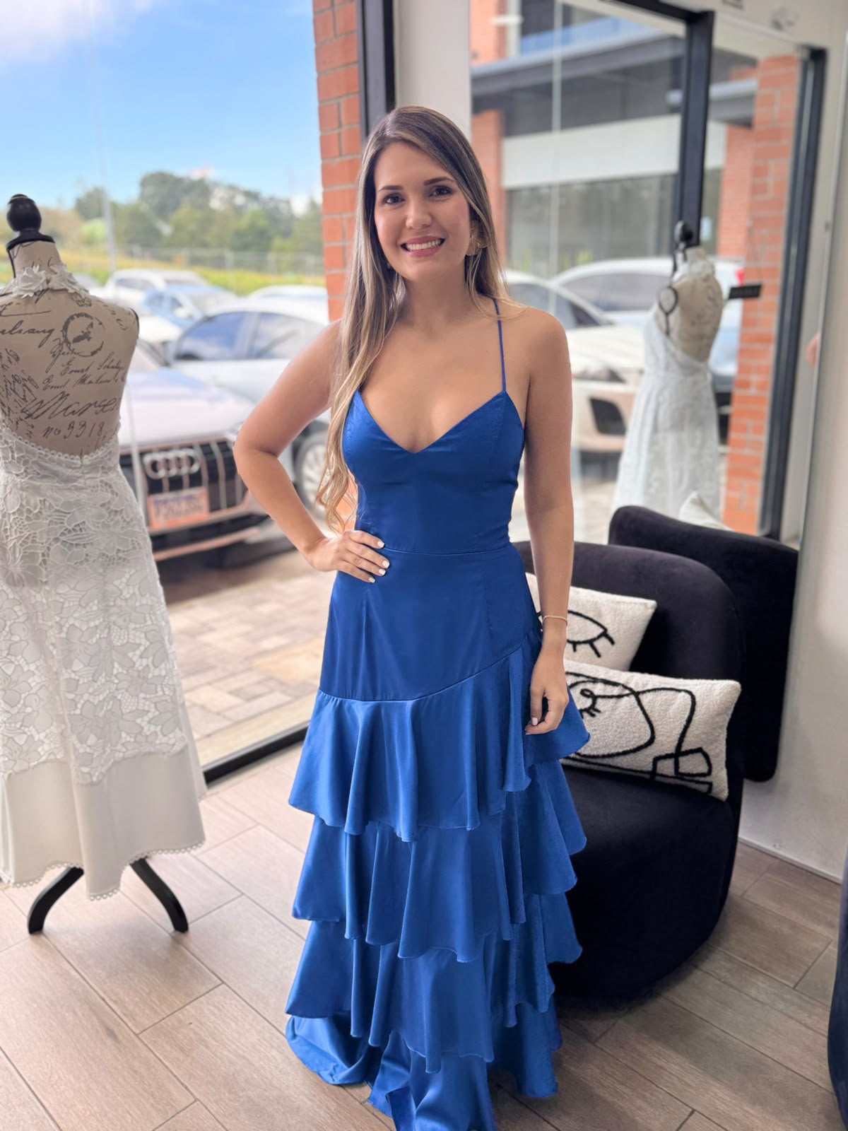 Blue Unlined Asymmetrical Tiered Dress (Talla L) thumbnail