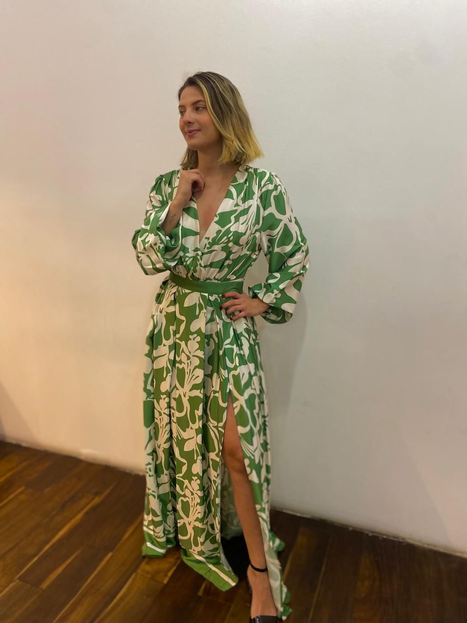 Deep V Neck Boarder Printed Maxi Dress (Talla S)