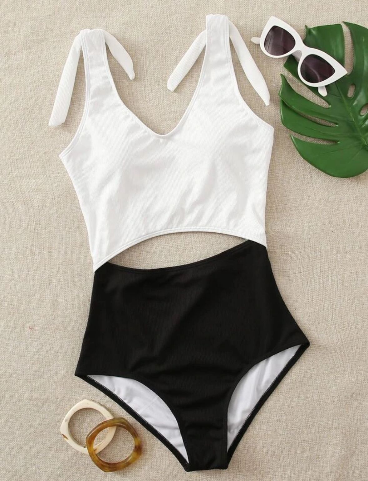 Two Tone Rib Cut-out One Piece Swimsuit (Talla S)