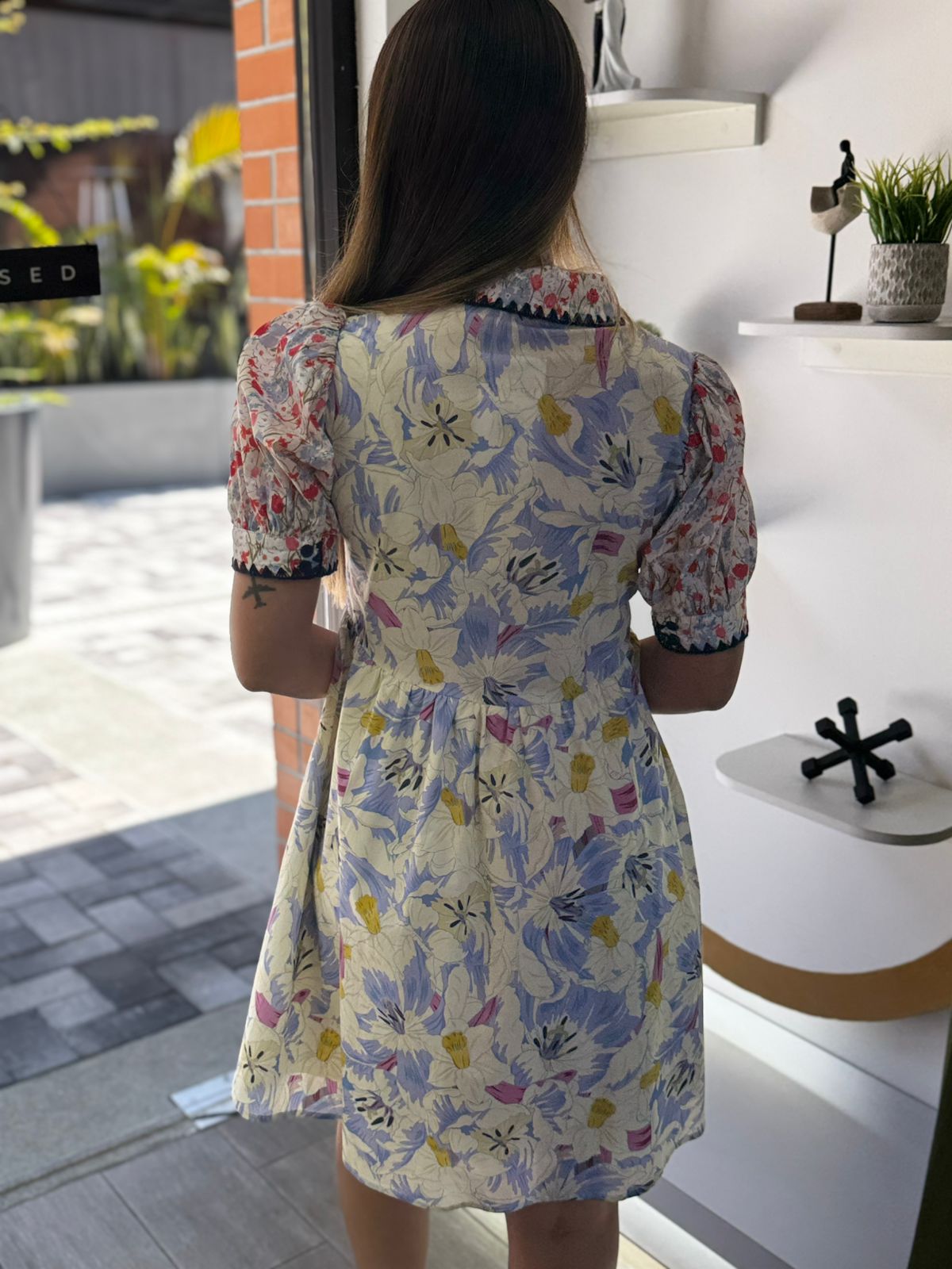 Beige Scallop Embroidery Detail Floral Mix Match Dress (Talla M) thumbnail