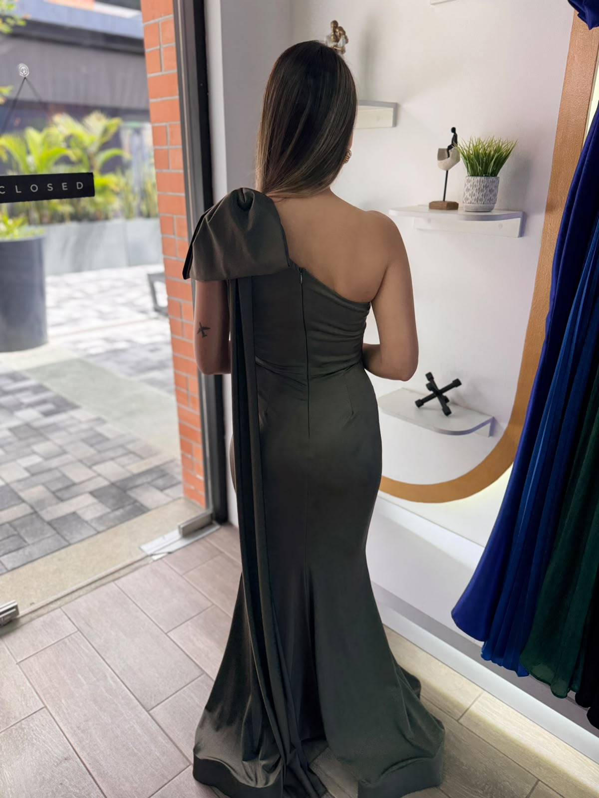 Olive One Should Bow Maxi Dress (Talla M) thumbnail