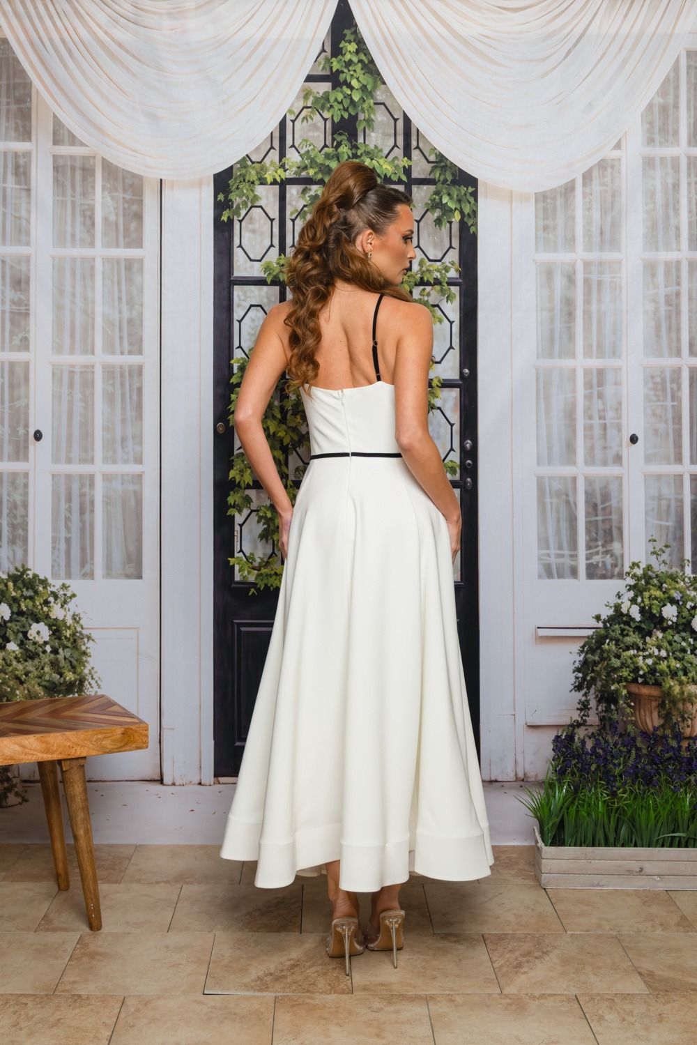 White Formal Maxi Dress with  Ribbon (Talla S) thumbnail