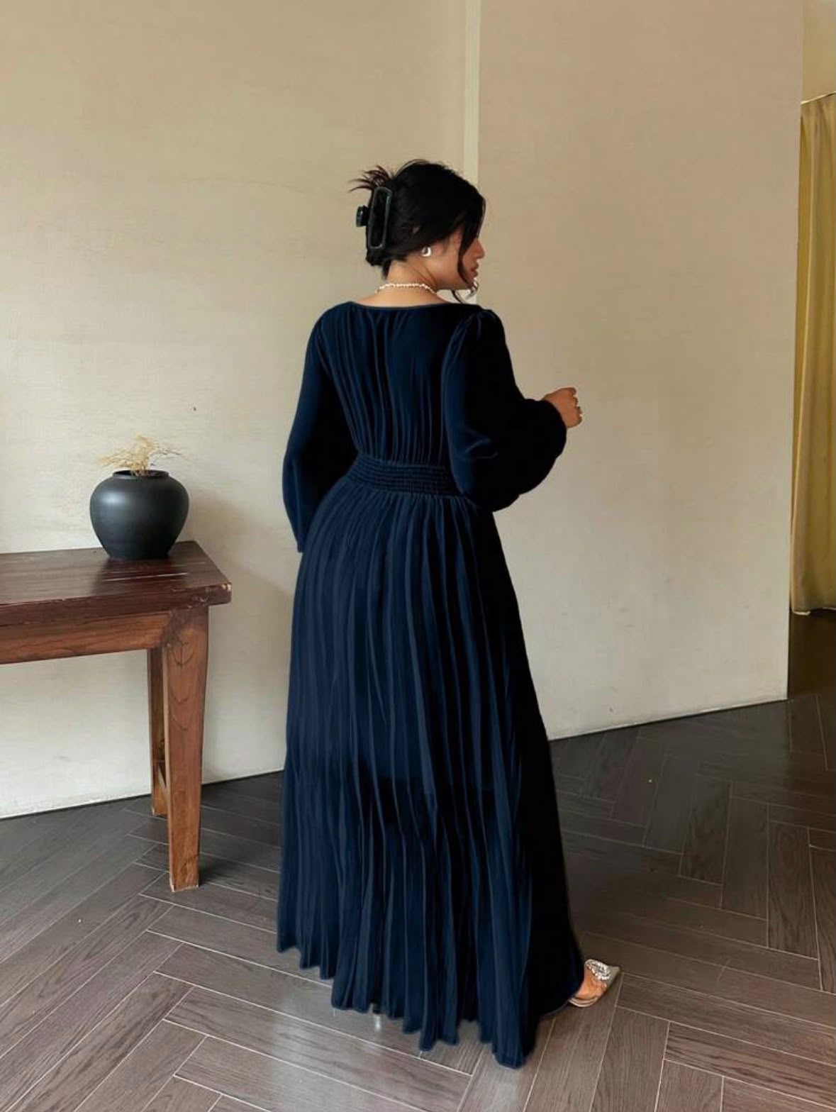 Navy Blue Flowy Elegant Dress (Talla XL) thumbnail