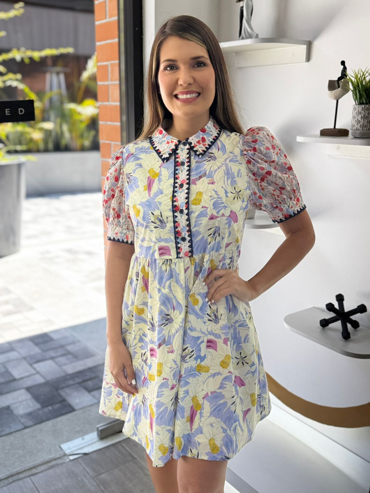 Beige Scallop Embroidery Detail Floral Mix Match Dress (Talla L)