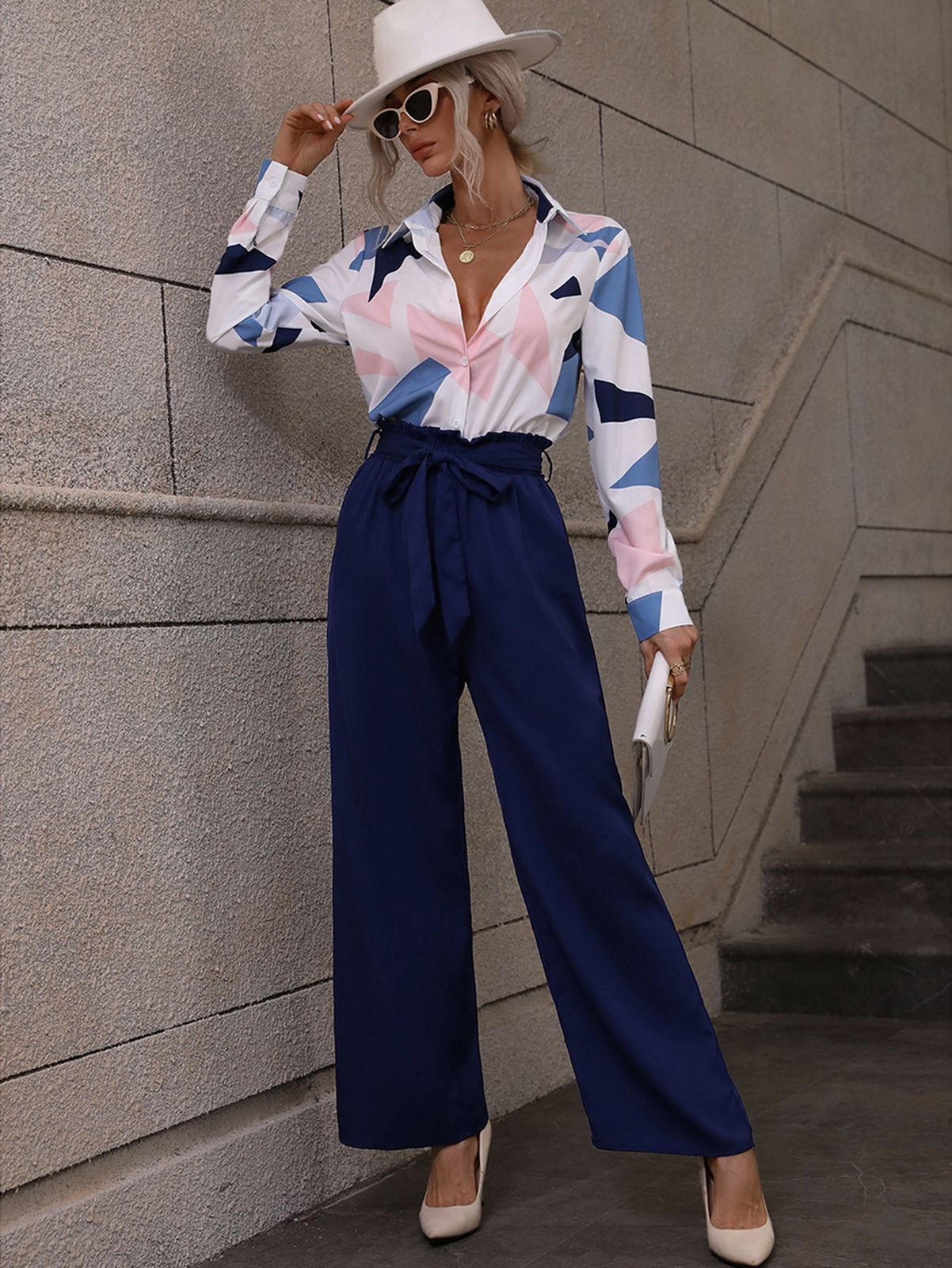 Clasi Geo Print Shirt & Paperbag Waist Belted Wide Leg Pants (Talla S) thumbnail