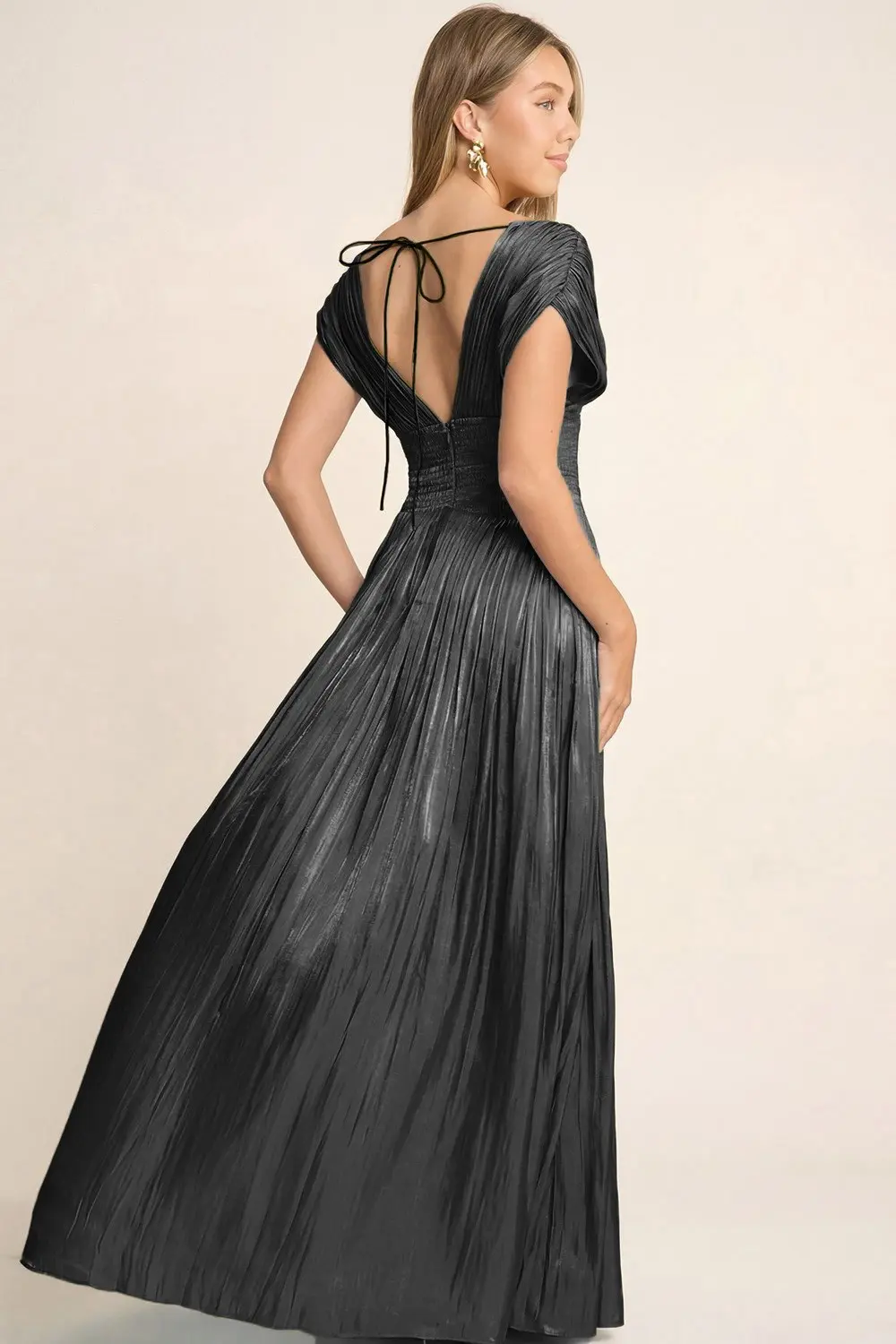 Black Pleated Elegant Dress with Cap Sleeves (Talla S) thumbnail