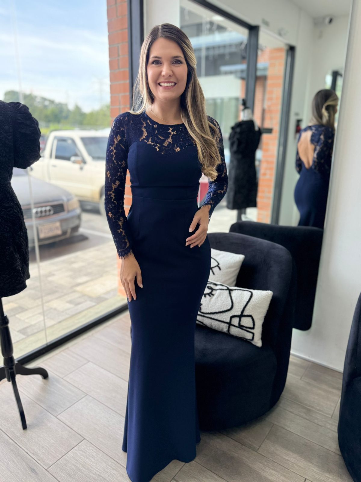 Navy Open Back Maxi Dress (Talla M) thumbnail