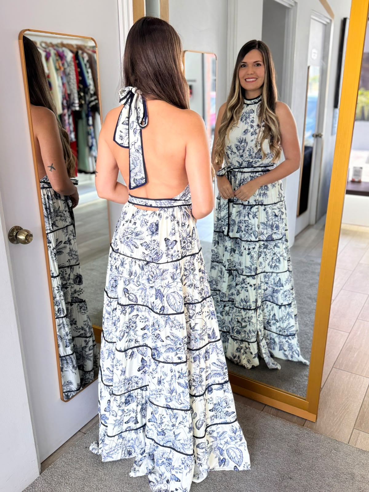 Navy Halter Neck Maxi Tiered Dress (Talla M) thumbnail
