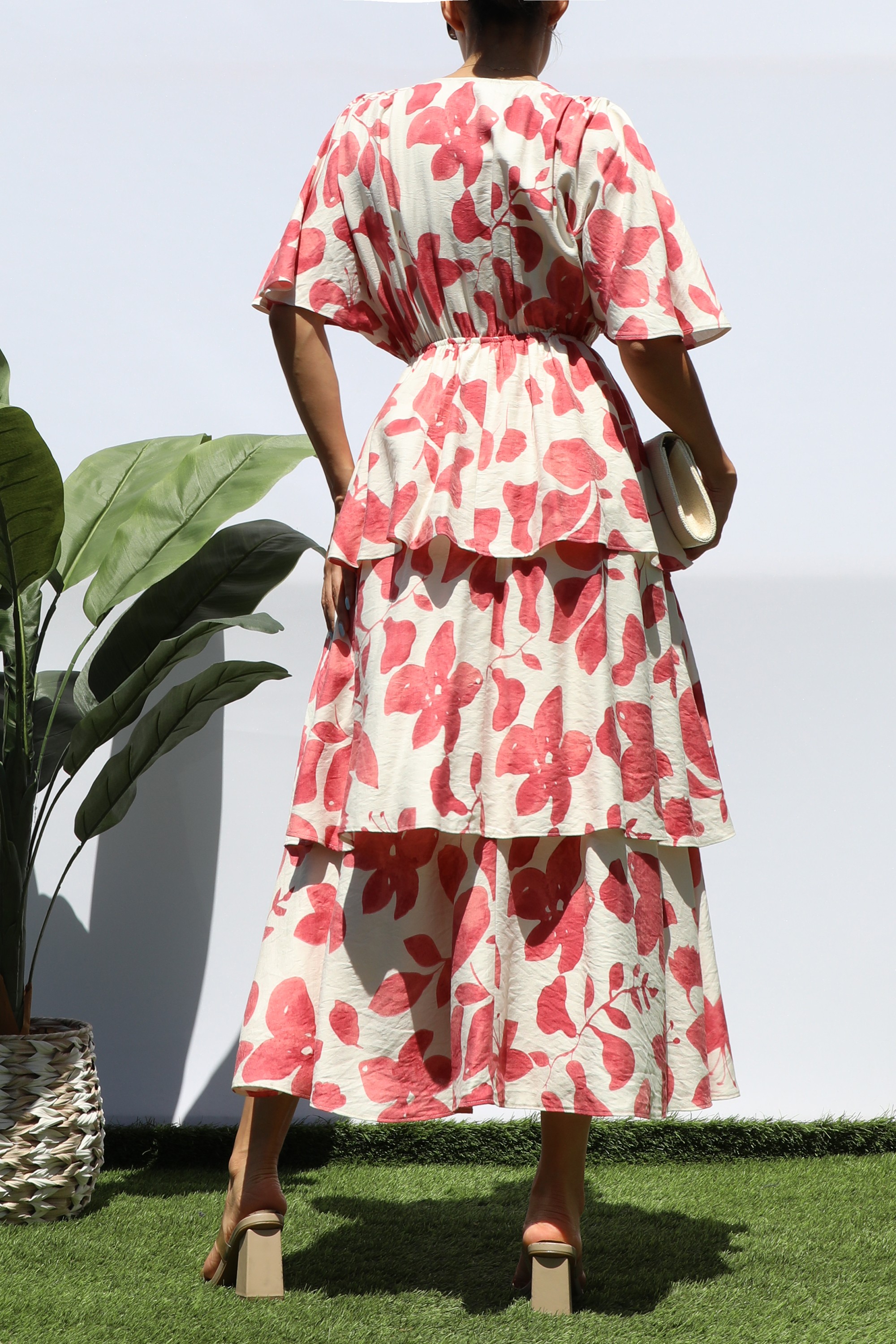 Pink Floral Printed Loose Fit Tiered Midi Dress (Talla L) thumbnail