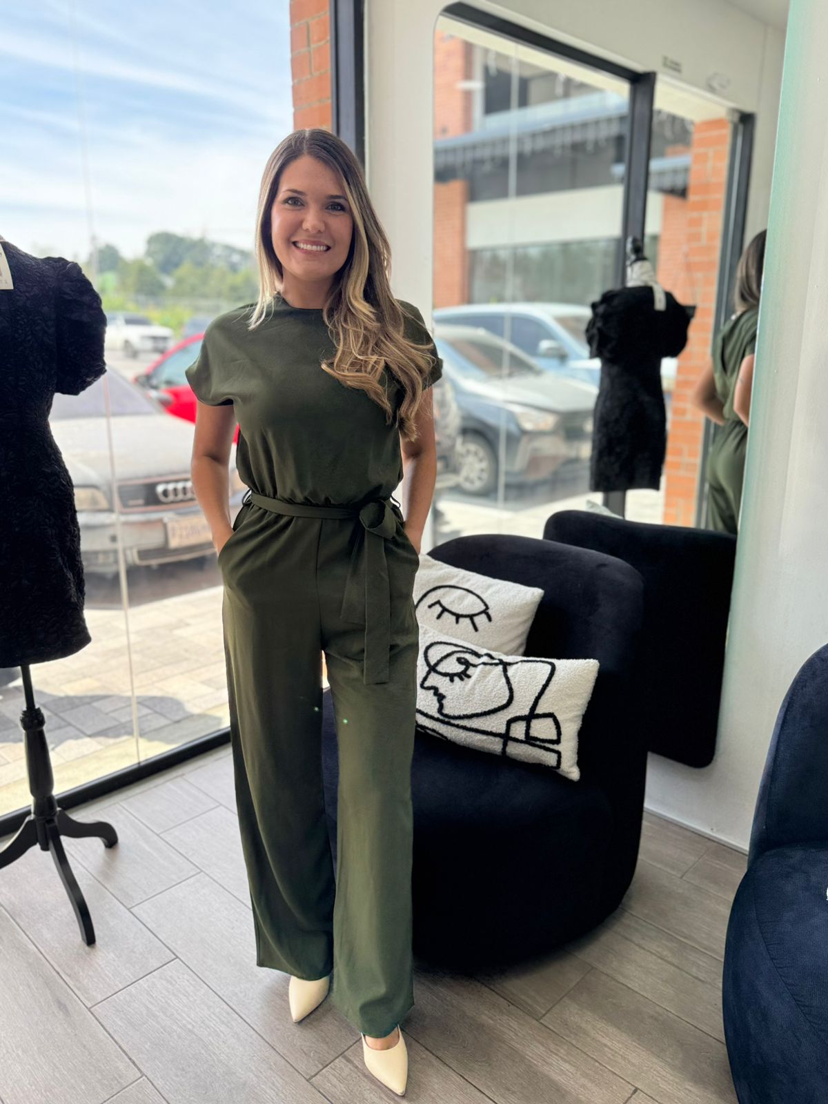 Olive Jumpsuit with Adjustable Waist (Talla M)
