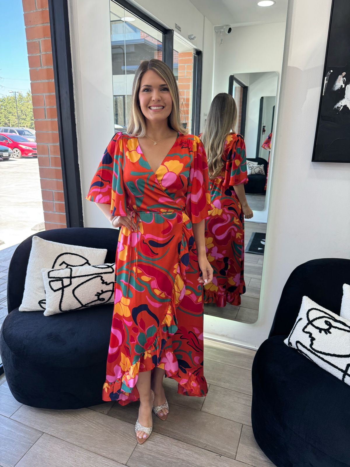 Serene Floral Abelia Maxi Wrap Dress (Talla S)